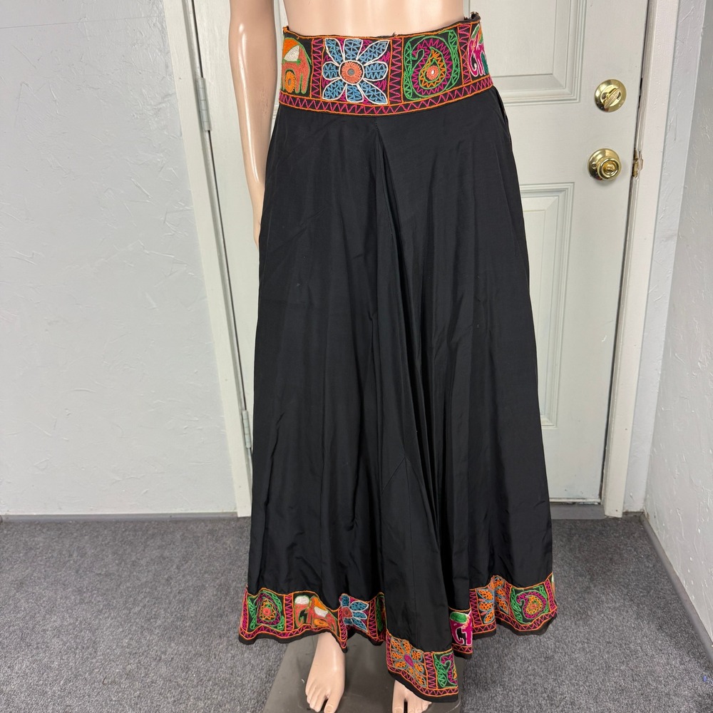 Vintage 50s Kutchi Women's Skirt Hand Embroidered Ethnic Indian Elephant W12